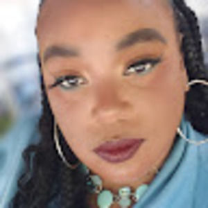 Meet your Posher, Felisha